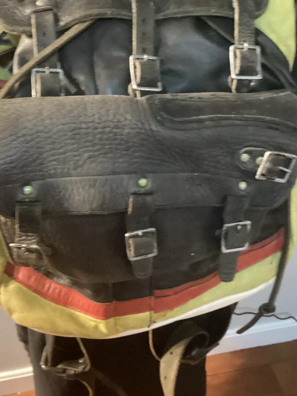 Silent People durable black